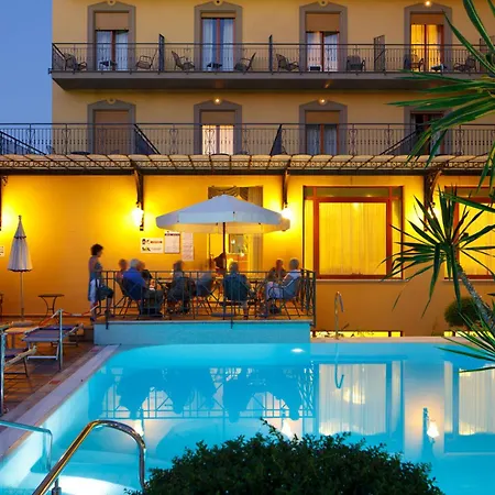 Zi' Teresa Hotel 4*